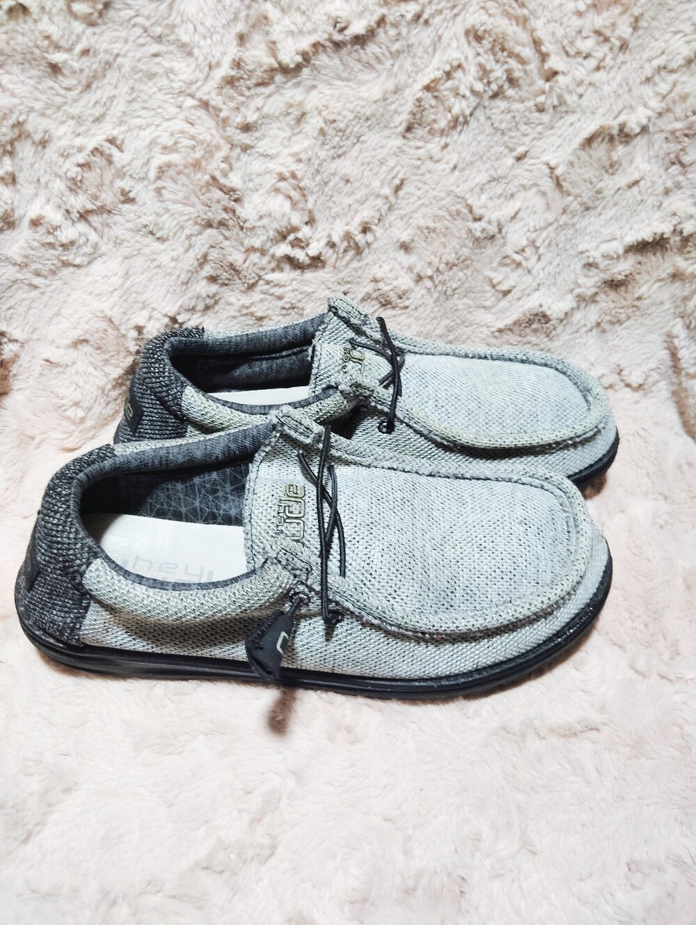 Hey Dude Men's Gray Slip-On Canvas Loafers. Size 11